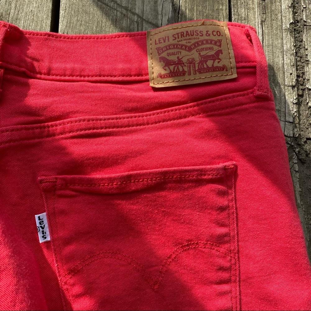 Long Red Levi’s Shorts - Picture 5 of 6